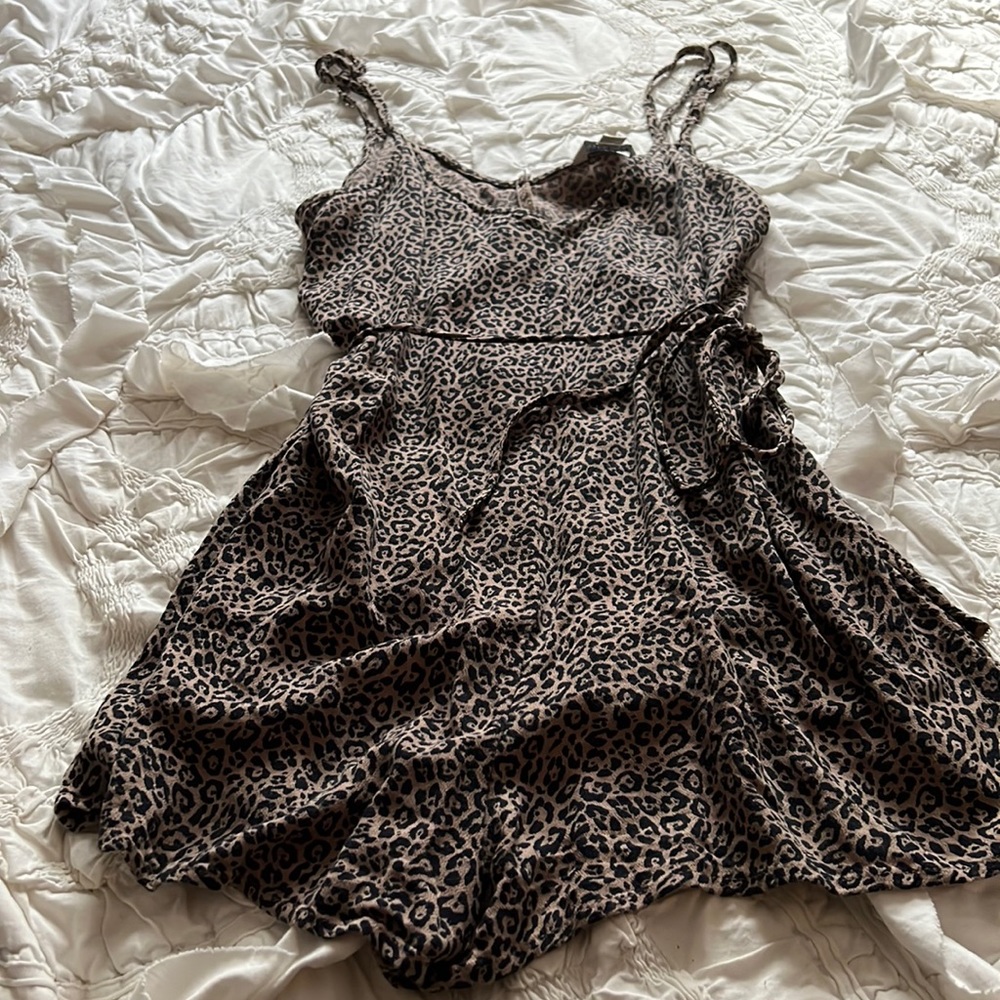 Leopard romper